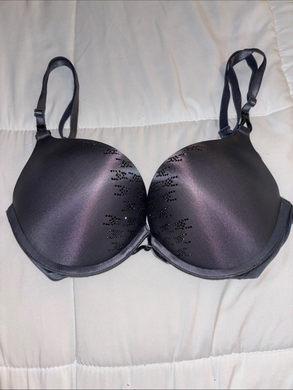 Smooth Padded T-Shirt Bra with Subtle Embellishment - Black